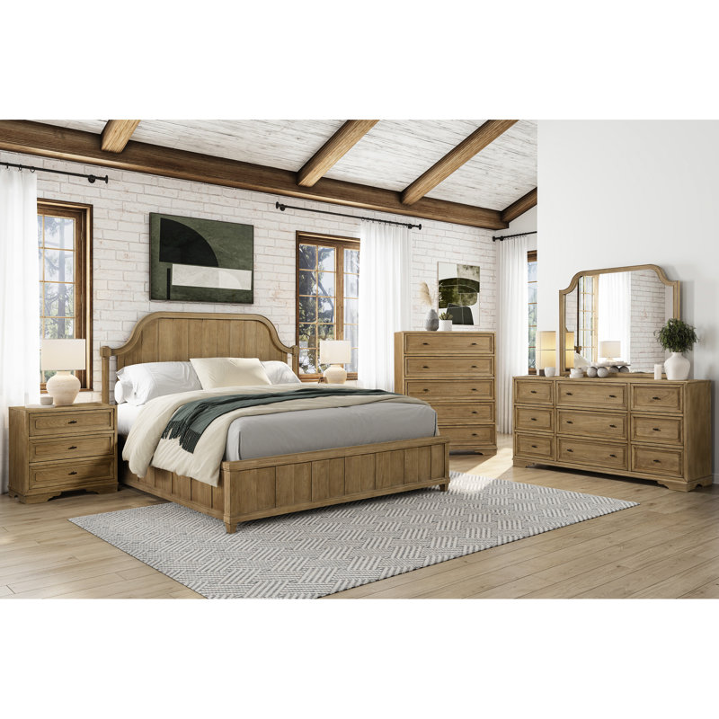 Grand lit à panneau grand avec placages et couleur cajou, tête de lit arquée et moulure subtile, bois massif et bois massif, profondeur de 89,35 po, largeur de 67,67 po, hauteur de 61,5 po