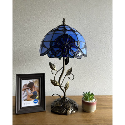 Lampe de table Hillsville Tiffany Vitrail bleu de style baroque lavande incluse Ampoule DEL l 10 po x P 10 po x H 20 po