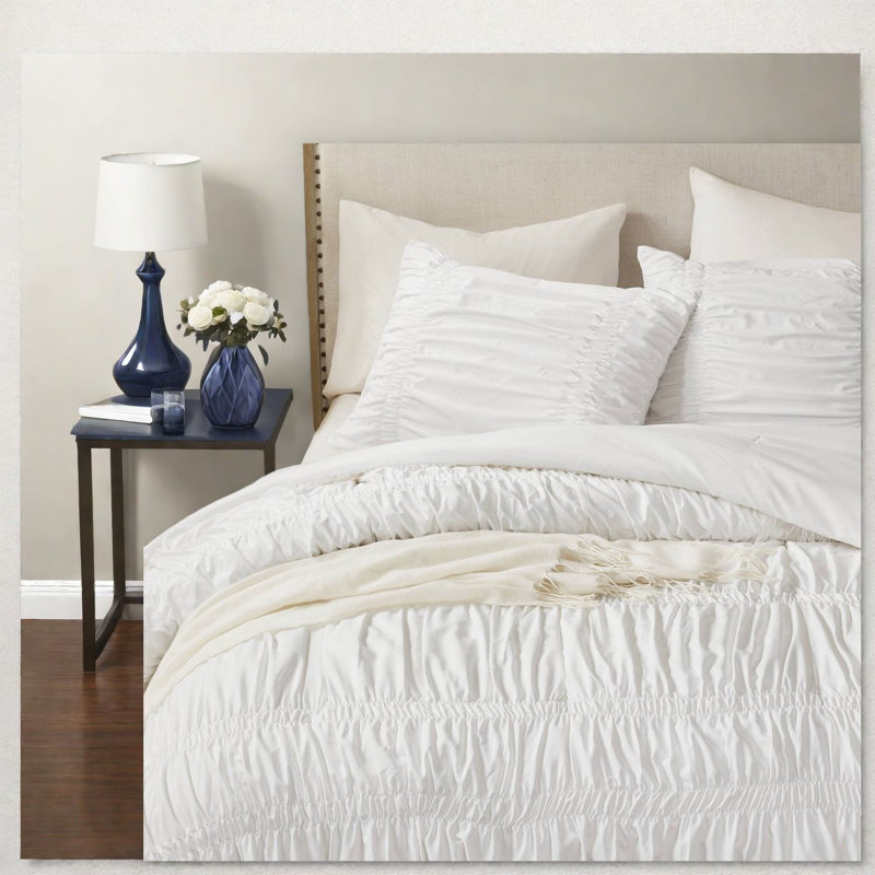 All-season White Bedding Sets, Microfiber Comforter With Romantic Design For Home