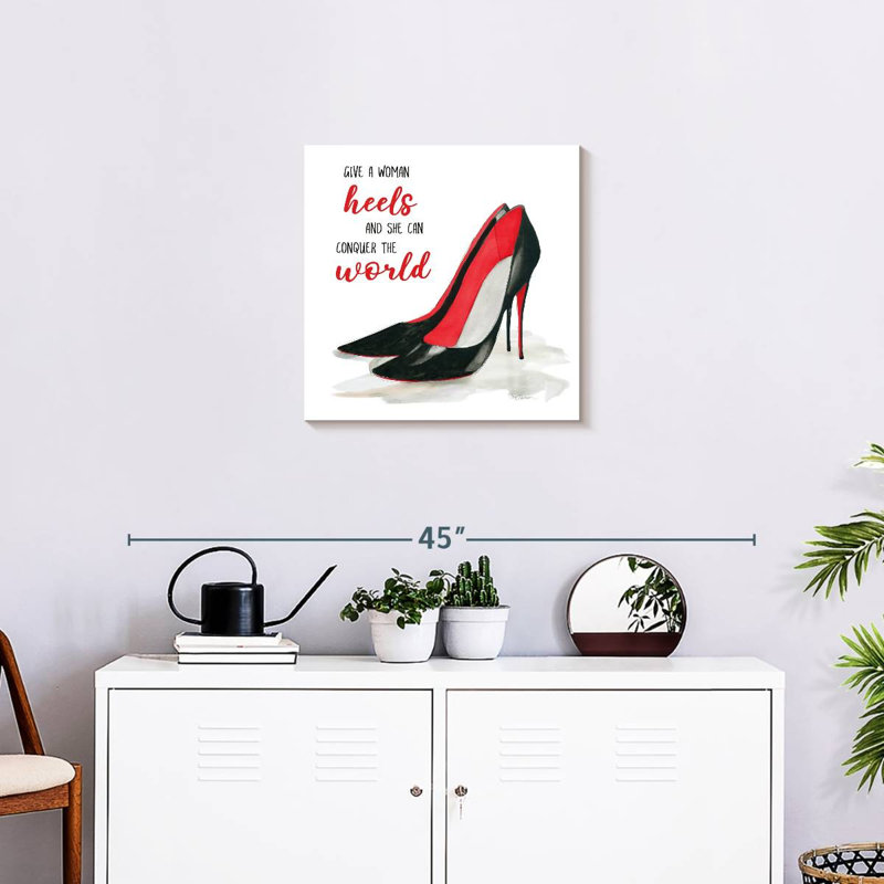 Tergel Conquer Heels, 20" H x 20" W
