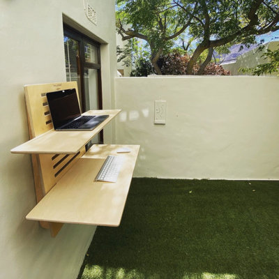 Bureau flottant à hauteur réglable
