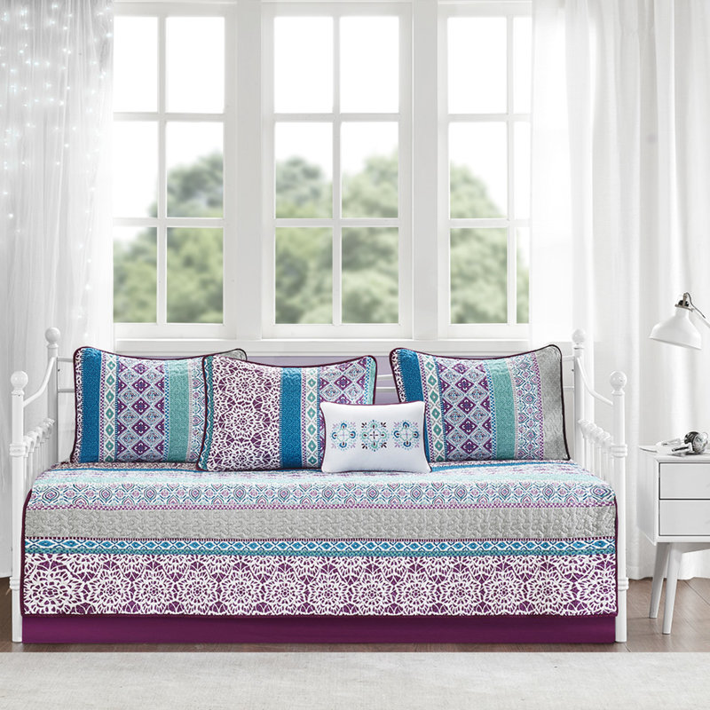 Lit de jour simple 6 pièces au design, tissu en microfibre, housse réversible, taies décoratives, coussin décoratif et taille Merry, microfibre douce, pièces dont 3 réversibles, prélavé exquis