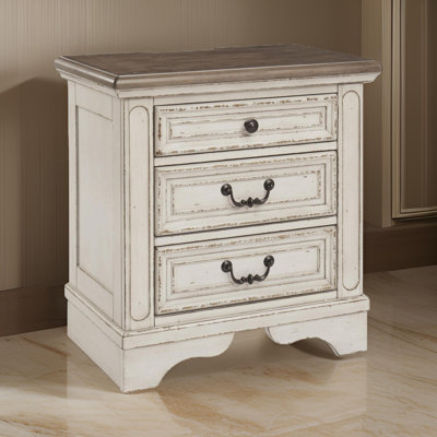 Heraldas 27'' W Nightstand