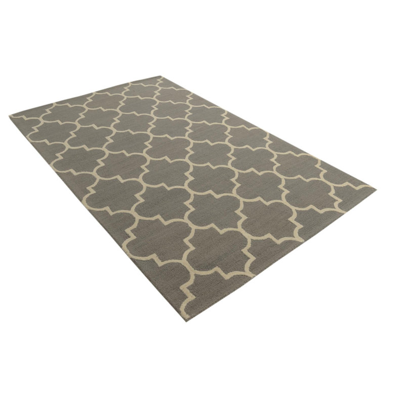 Tapis gris 5 pi x 8 pi 1 po Pineland