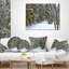 Coussin Snowy Road in the Forest