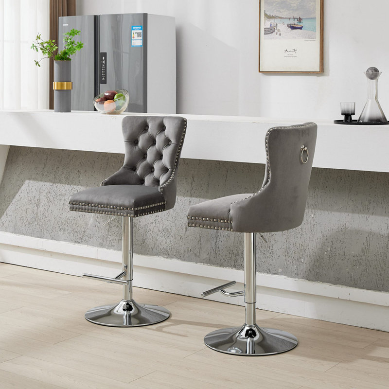 Ensemble de 2 tabourets de bar pivotants en velours épais chromés à hauteur réglable avec base pour îlot de cuisine, Gris