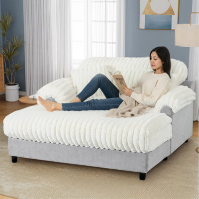 Canapé méridienne moderne 65,25 po avec deux coussins décoratifs, beige