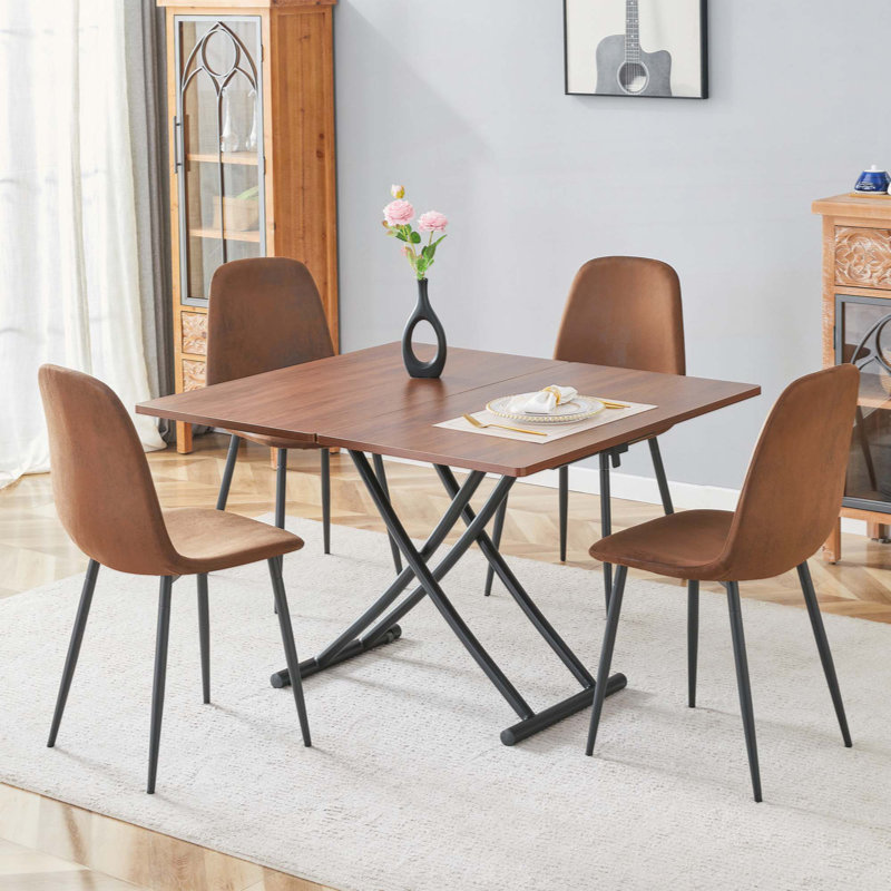 Ensemble de table et de chaises. Plateforme de levage moderne et multifonctionnelle, plateau en panneau de fibres à densité moyenne avec adhésif en bois, pieds en métal. Jumelé à 4 chaises en tissu brun
