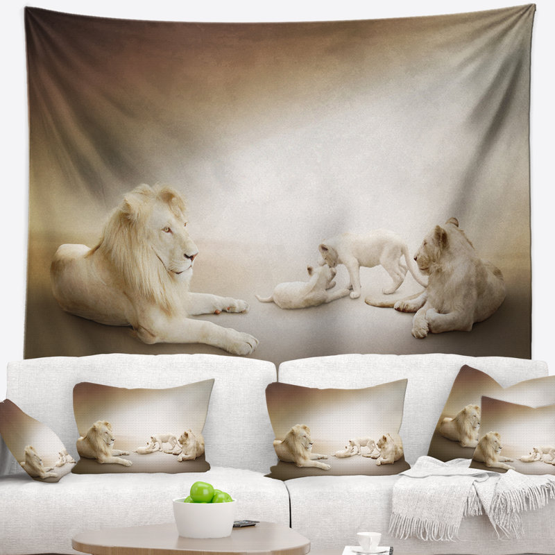 Tapisserie de la famille du lion blanc, H 68 po x l 80 po