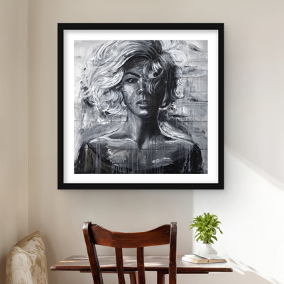 Gentle Woman - Reproduction matte encadrée figurative pour la décoration intérieure