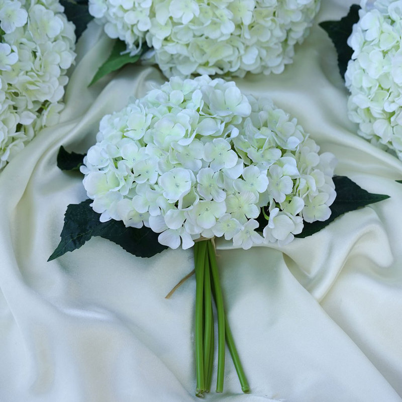 Tiges d'hortensia en soie artificielle, Crème