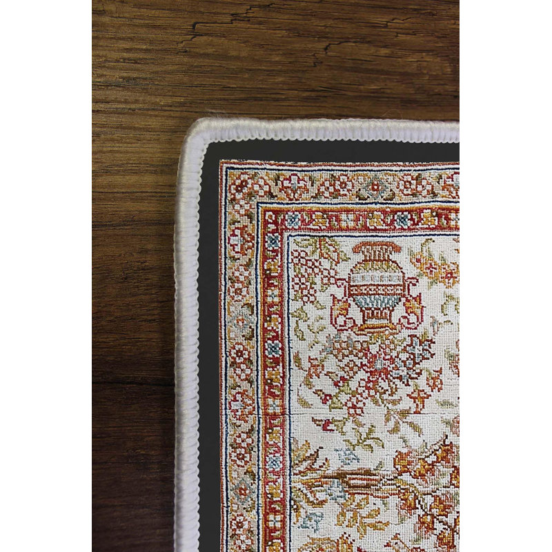 Tapis oriental brun en polyester tissé à plat à la machine Ursula, Rectangle 1 pi 8 po x 2 pi 7 po
