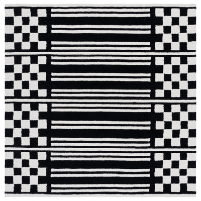 Hand-Tufted Geometric Wool Rug