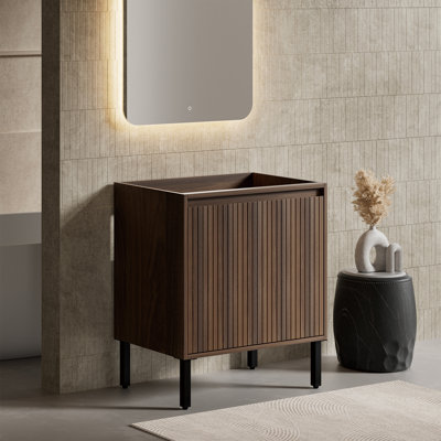 Meuble-lavabo simple sur pied avec portes cannelées et pieds en métal (lavabo non inclus)