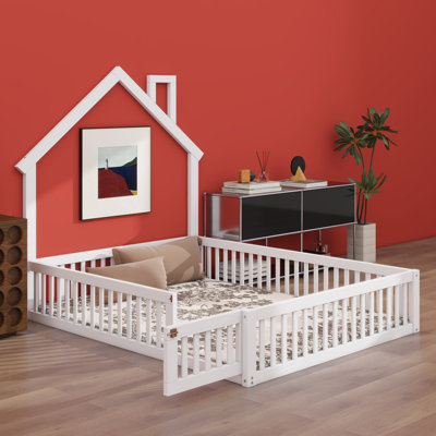 Lit plateforme avec garde-corps Wood House