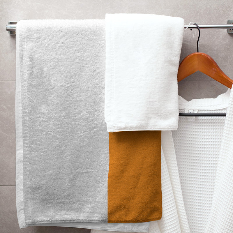Microfiber Bath Towel, Tennessee Red Football Off White/Orange