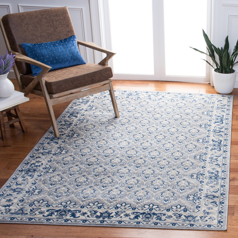 Anniston Oriental Area Rug, Rectangle 122 x 183 cm