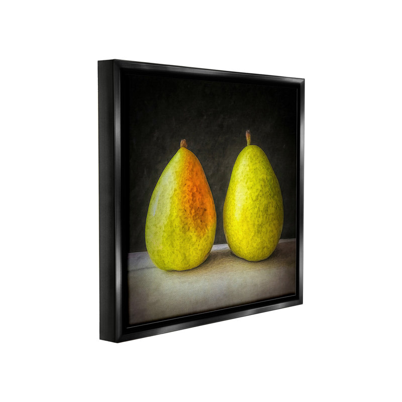 «Pear Duo Still Life» sur, Cadre flottant noir de jais, H 25 po x l 25 po