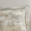Édredon luxueux pour grand lit - 7 pièces, mélange de coton texturé, impression abstraite de différentes couleurs, tissu moderne multicolore, 3 coussins, 1 jupe de lit-128745230