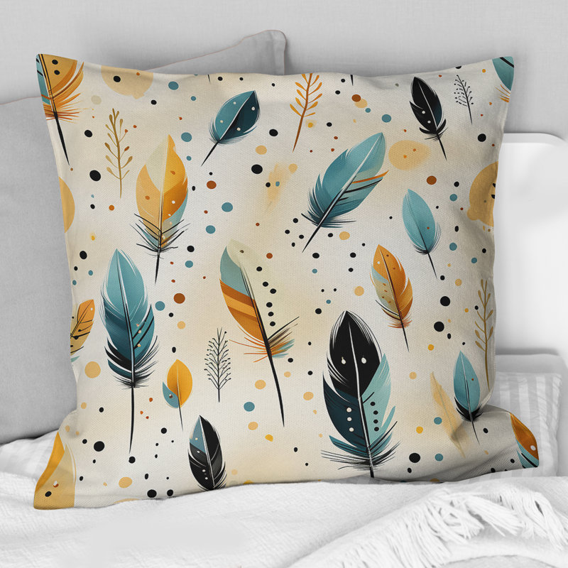 Coussin décoratif beige à motif de plumes nomades - Boho, H 16 po x l 16 po