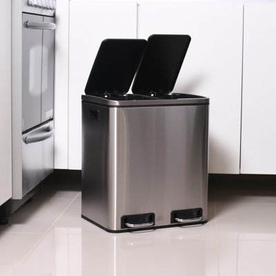 Stainless Steel With Lid And Pedal Stainless Steel With Lid And Pedal