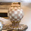 Lampe globe en céramique à carreaux moka