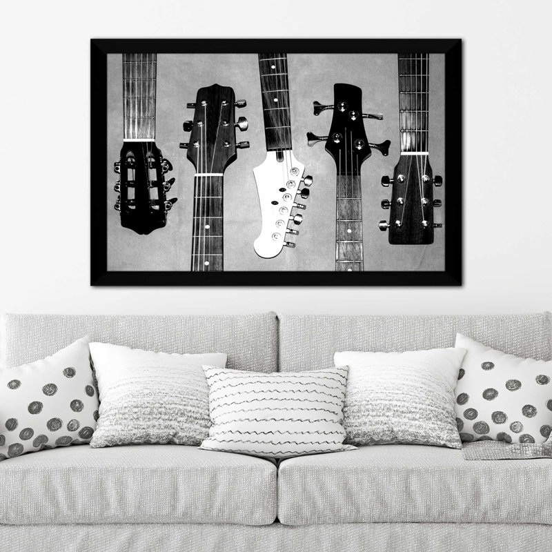 «Guitare tête I» par - Impression, Cadre noir, H 27,5 po x l 39,5 po x P 0,75 po