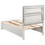 Lit simple avec rangement-839073164