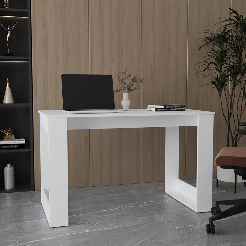 Bureau Oviedo 120, de conception compacte et robuste pour le bureau personnel, blanc, pour les petits espaces et les ordinateurs portables