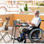 Table télé ajustable avec 6 réglages de hauteur et 3 réglages d'inclinaison - lit pliant et plateau de canapé pour manger, travailler ou grignoter-631327034-631327035