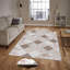 Tapis rose / beige en polyester tissé à la machine Essence-760342567