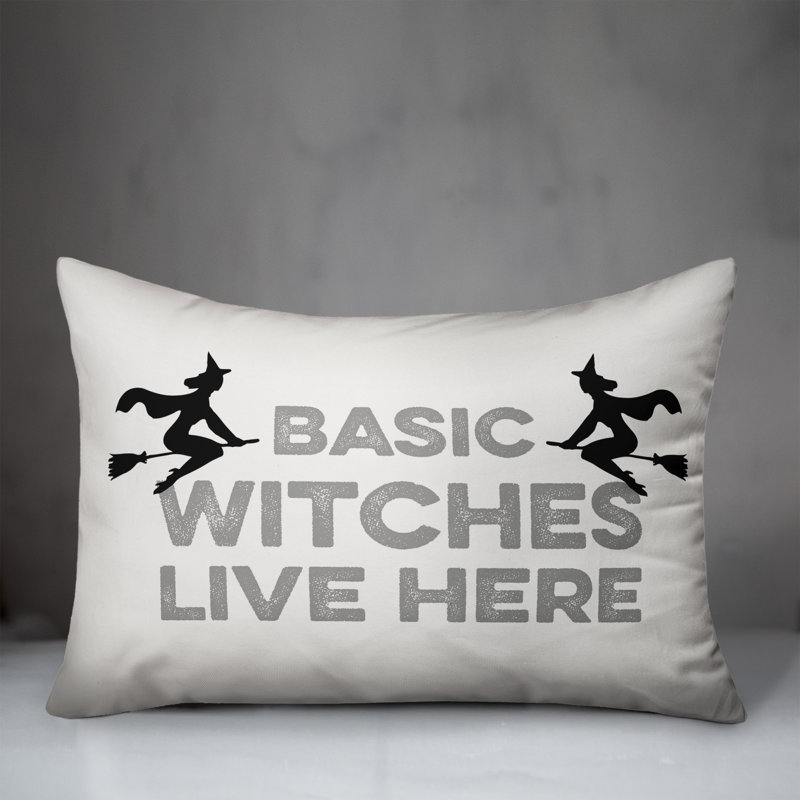 Coussin Basic Witches Live Here