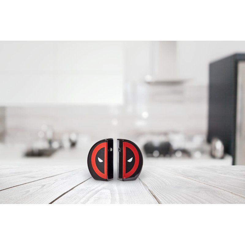 Marvel Deadpool Salt and Pepper Shaker Set
