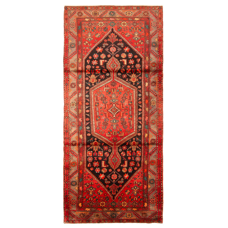 Anadol Black Rug 4'6" x 10'1"