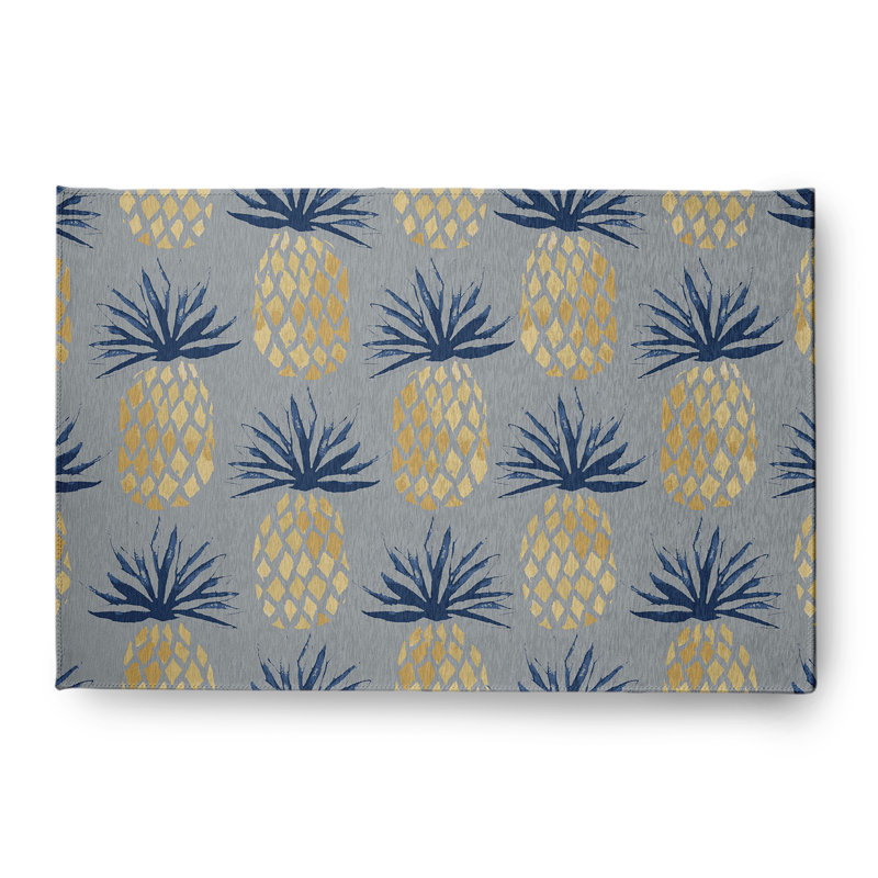 Flossie Chenille Floral Indoor / Outdoor Rug, Rectangle 4' x 6'