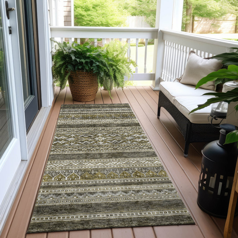 Tapis intérieur / extérieur avec envers antidérapant Nazariy, Tapis de couloir 2 pi 3 po x 7 pi 6 po