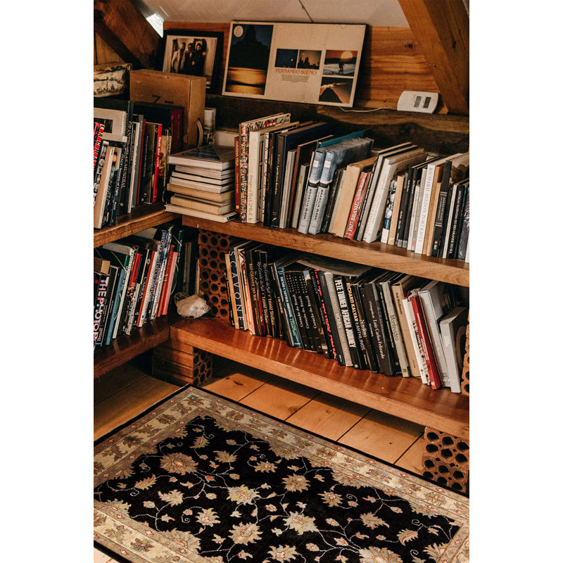 Jessee Black Rug 5'1" x 6'3"