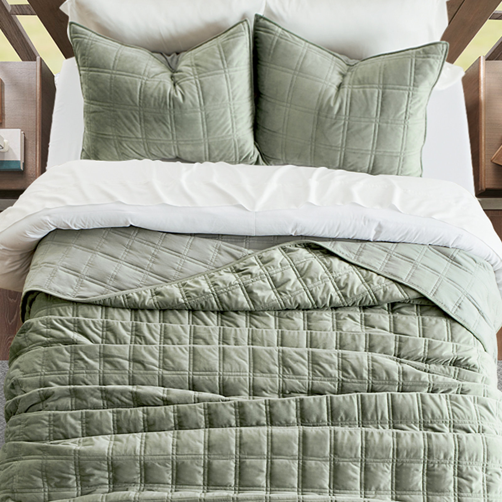 Velvet Quilt Set, Queen Quilt + 2 Queen Shams, Sage Green