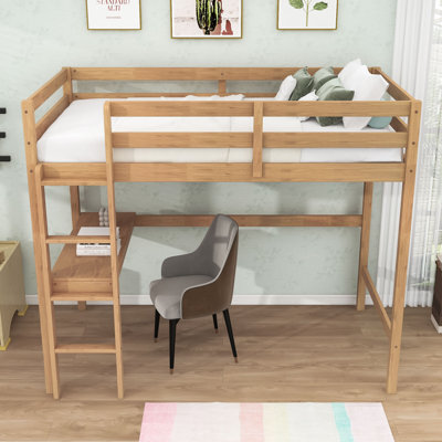 Lit mezzanine simple en bois avec bureau intégré et barrière de sécurité