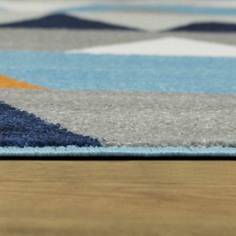 Camerynn Geometric Polypropylene Plastic Rug, Rectangle 5'3" x 7'