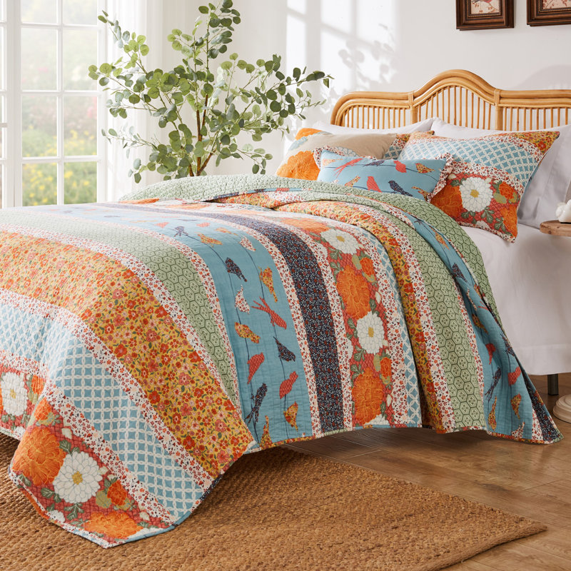 Greenland Home Fashions Carlie Calico Stripe 3-Piece Queen Size Quilt Set, 90x90 Inch, Queen Quilt + 2 Standard Shams