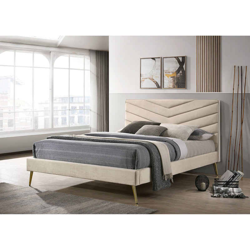 Lit avec tête de lit tapissier style Mid-Century moderne et rails latéraux en flanelle or, Très grand lit