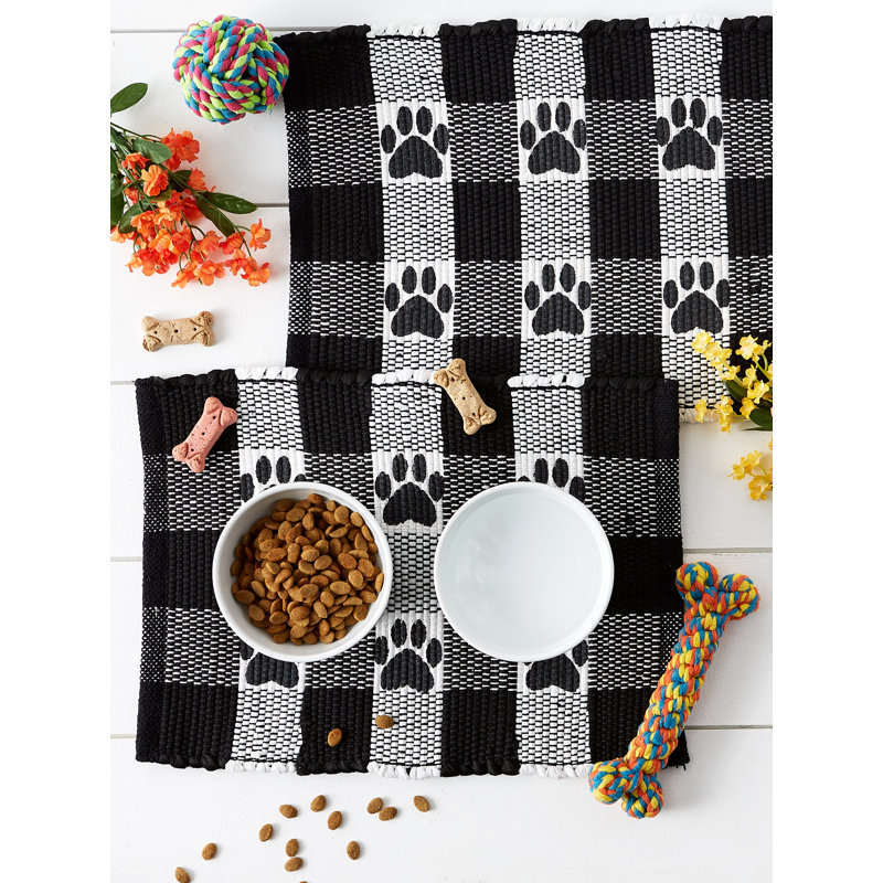 Tapis Akinleye, Noir