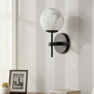 Iron Wallchiere