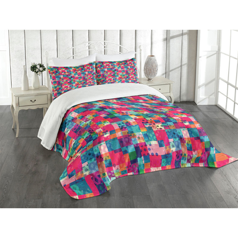 Ambesonne Geometric Bedspread Italian Grunge Dots Multicolor, King Coverlet/Bedspread + 2 Pillow Shams