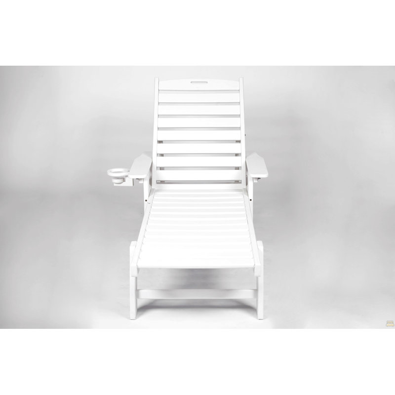 Lounge Chair Outdoor With Wood Texture, White