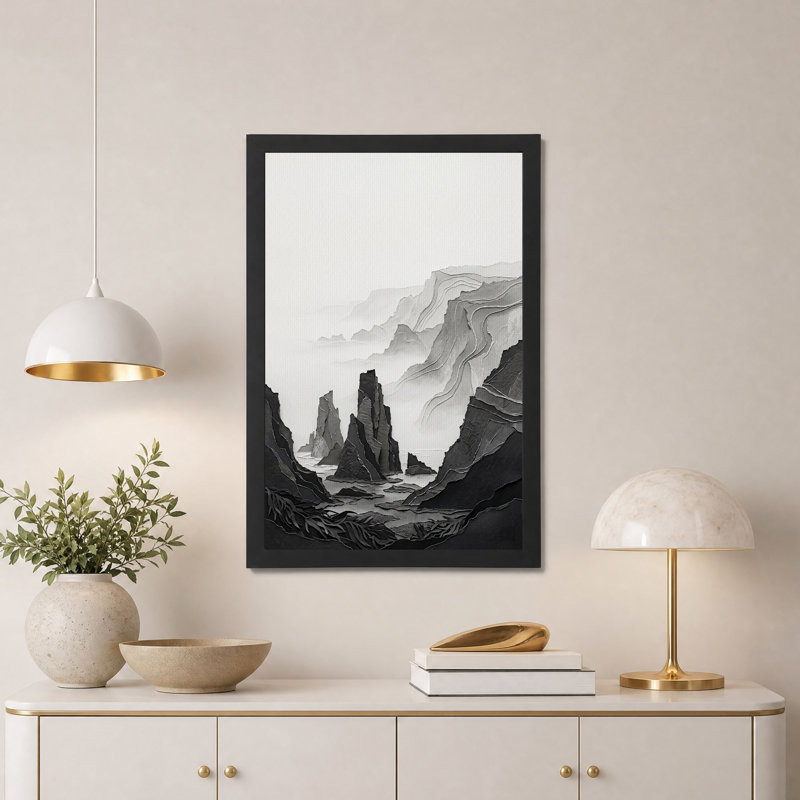 «Black and White Layered Mountain Landscape», art mural sur toile, H 24 po x l 16 po