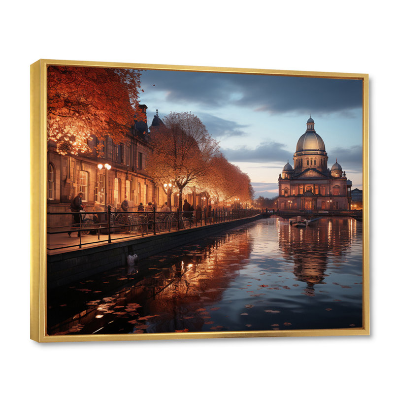 «Dublin Beautiful Cityscape Photo I», reproduction sur toile, H 24 po x l 32 po x P 1 po, Cadre flottant doré