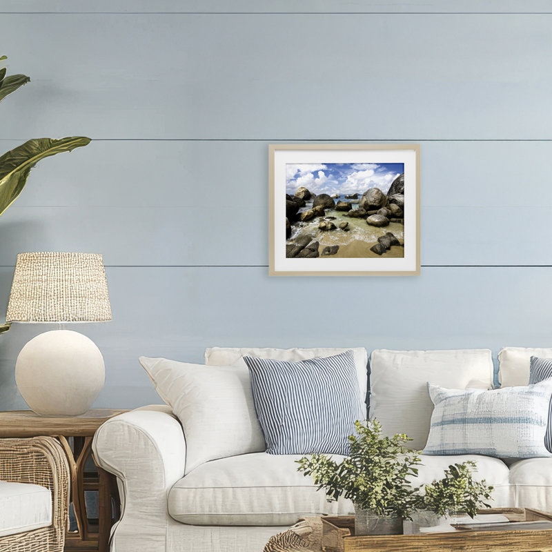 Reproduction sous verre encadrée The Baths Rocky Coastline, design par Seven Trees Design, H 13 po x l 16 po