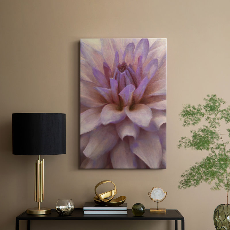 Doux pétales de fleurs II - galerie Cavas sur mesure, H 18 po x l 12 po